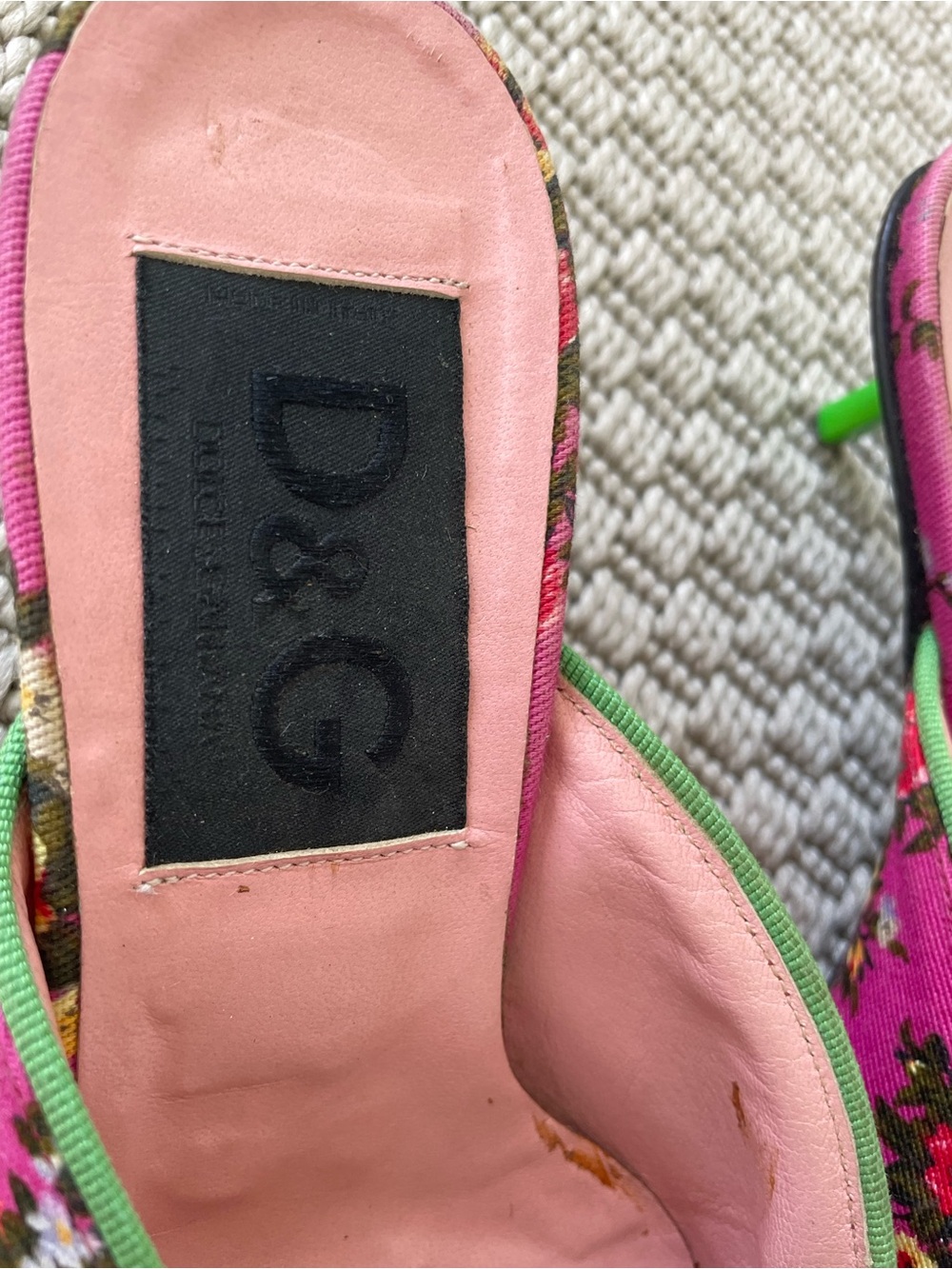 D&G Pink Floral Pointed-Toe Mules with Green Heel vintage - Picture 4 of 10